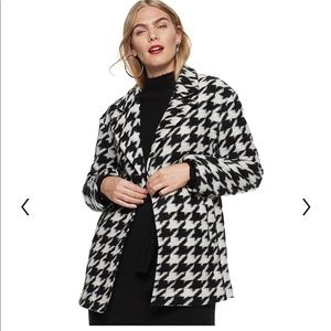 Black and White Peacoat XXL
